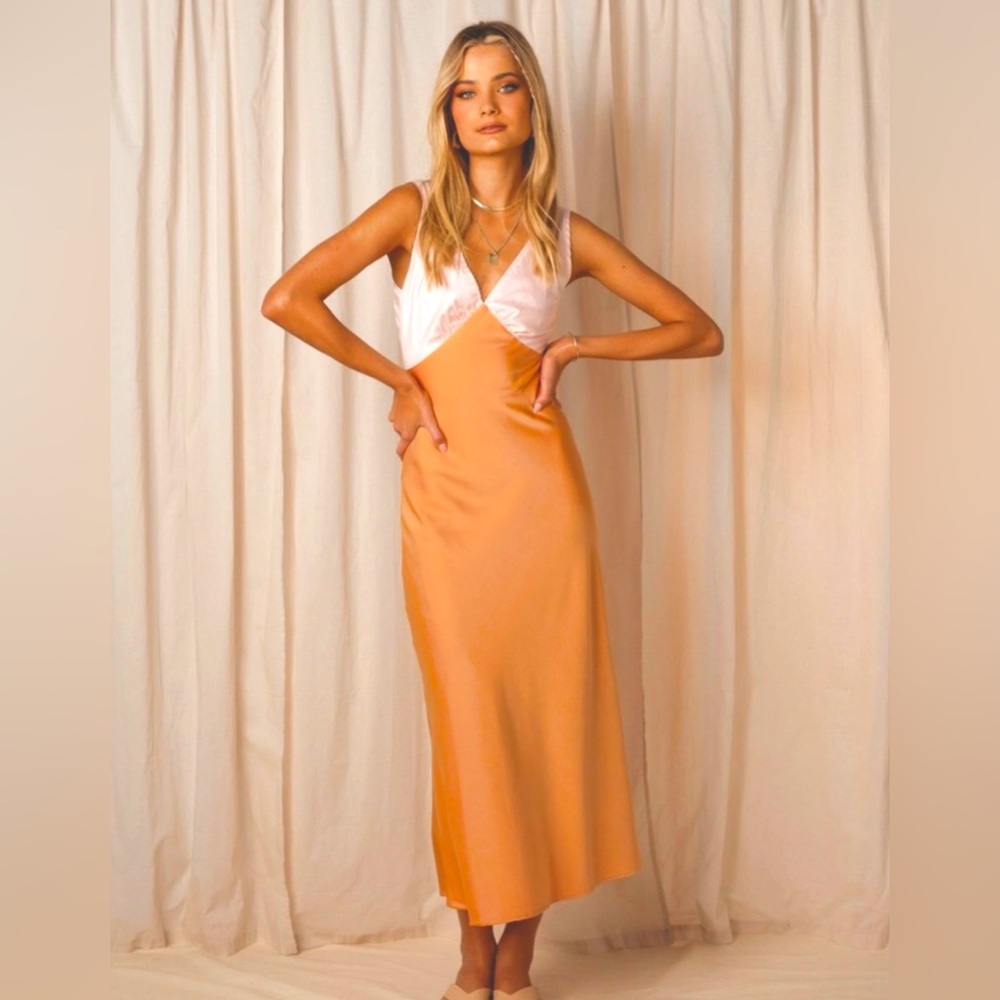 NWT Peppermayo Loren Dress 💕🧡